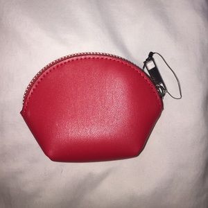 Red change holder